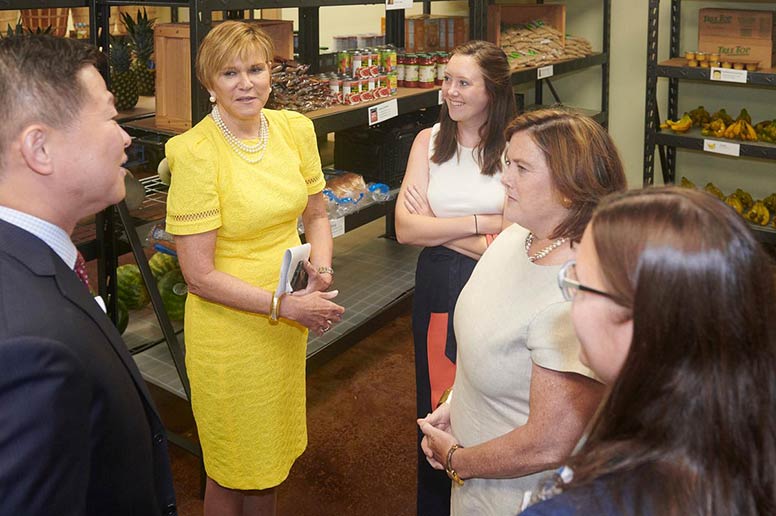 Geisinger leadership discuss the Scranton Fresh Food Farmacy opening.