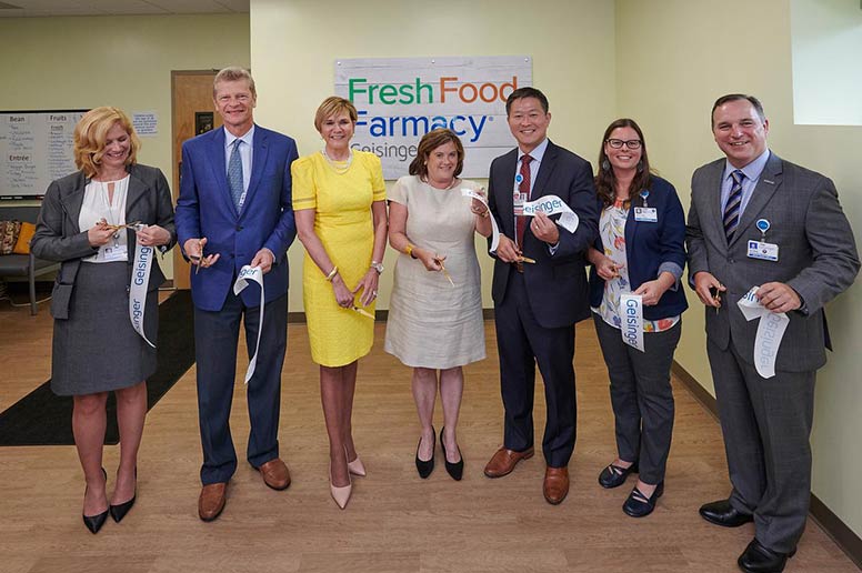 Geisinger leadership cut the ribbon at the Geisinger Fresh Food Farmacy in Scranton.